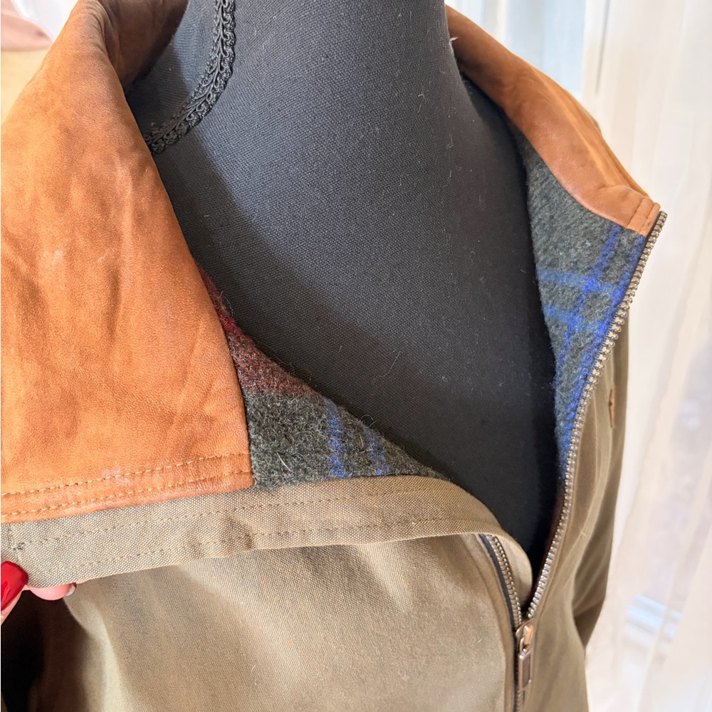 L.L. Bean Olive Green Bomber Jacket with Brown Collar - Picture 11 of 12